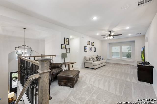 Image 26 of 37 For 26623 White Eagle