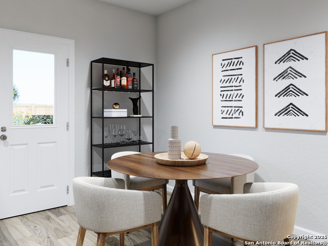 Listing photo id 5 for 10143 Bixbite Trail