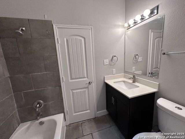 Image 12 of 23 For 503 Kings Hwy W 203