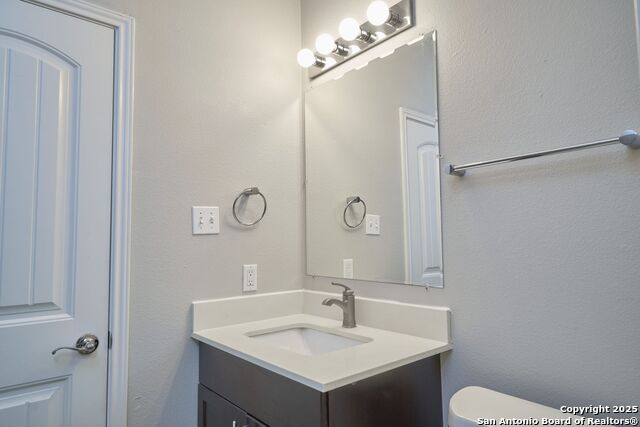 Image 16 of 23 For 503 Kings Hwy W 203