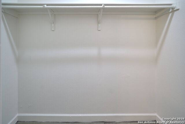 Image 18 of 23 For 503 Kings Hwy W 203