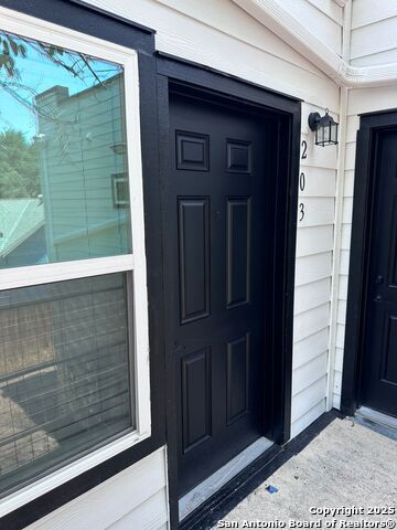 Image 4 of 23 For 503 Kings Hwy W 203