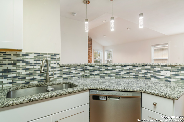 Image 10 of 22 For 7326 Weybridge