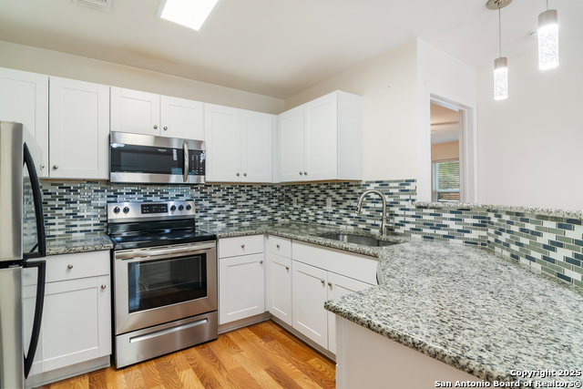 Image 11 of 22 For 7326 Weybridge