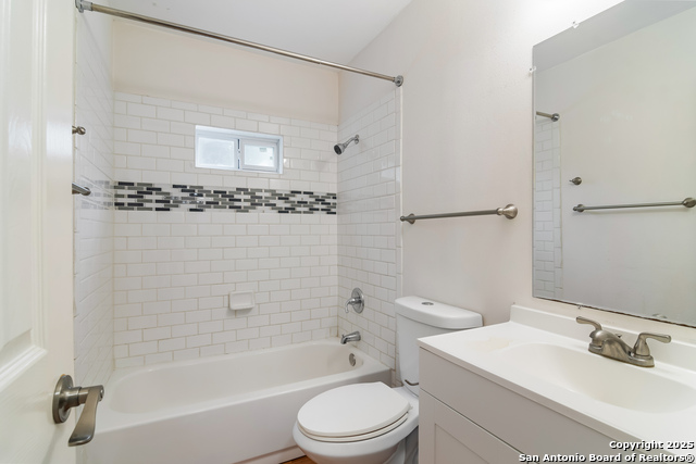 Image 15 of 22 For 7326 Weybridge