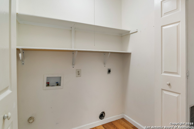 Image 17 of 22 For 7326 Weybridge