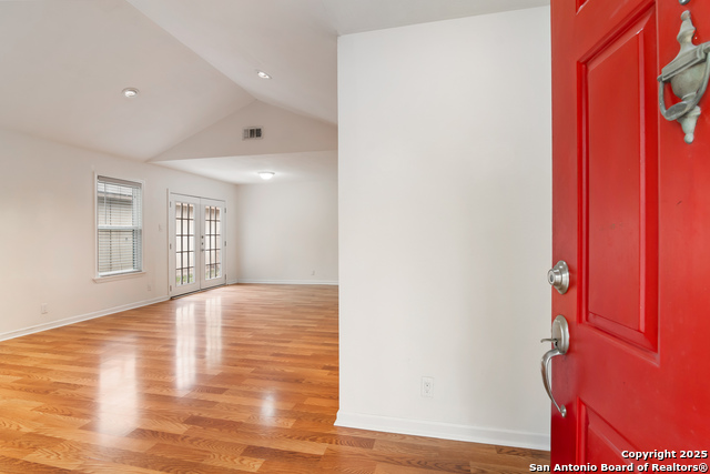 Image 4 of 22 For 7326 Weybridge