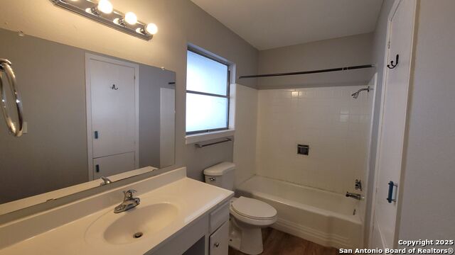 Image 7 of 15 For 122 San Angelo