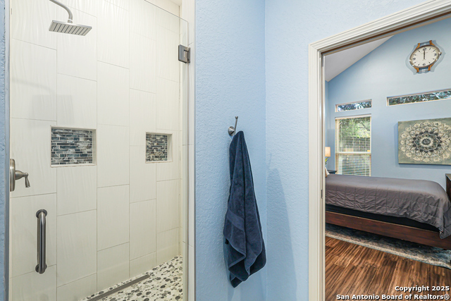 Image 24 of 33 For 13066 Hunters Circle N