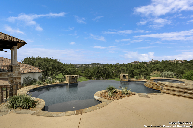 Listing photo id 59 for 35 Winged Foot