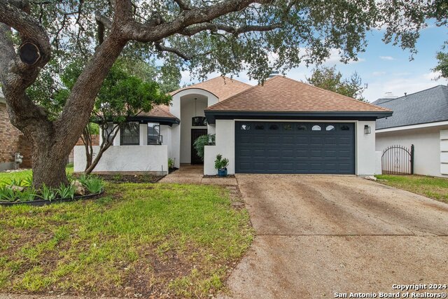 Image 17 of 51 For 14819 River Gln N