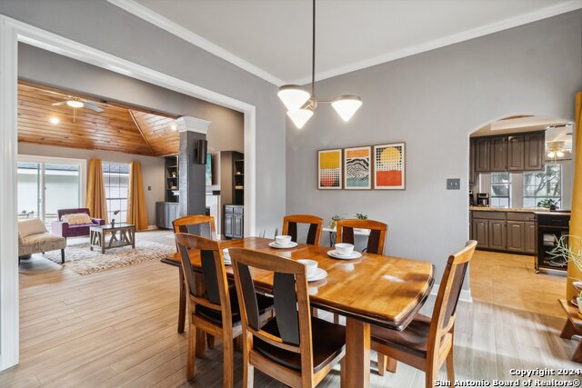 Image 25 of 51 For 14819 River Gln N