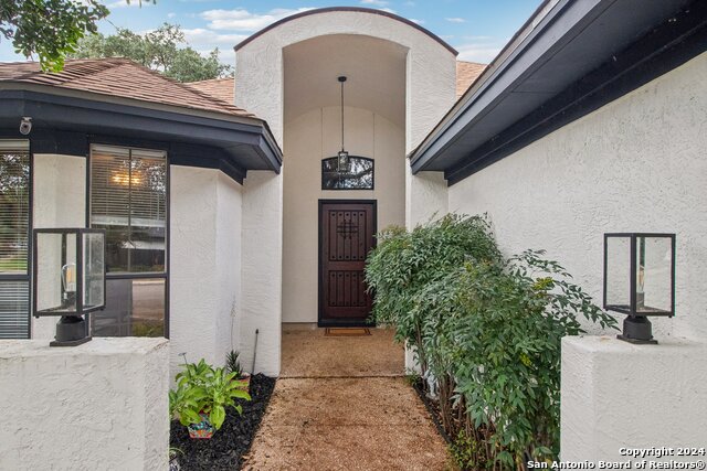 Image 6 of 51 For 14819 River Gln N