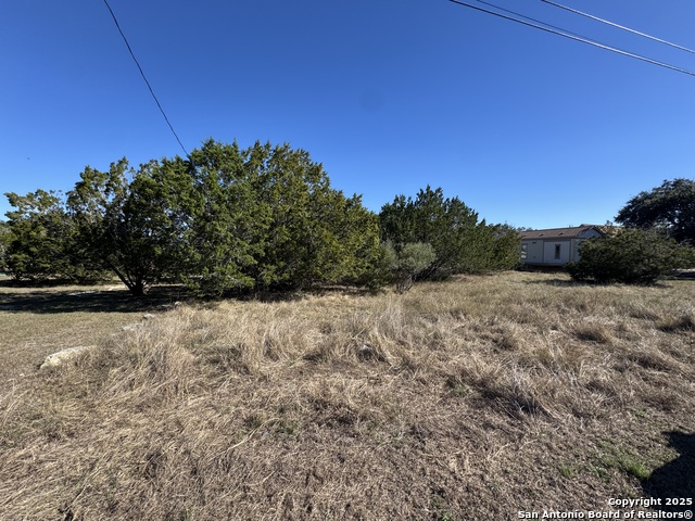 Listing photo id 10 for 725 Private Road 1514