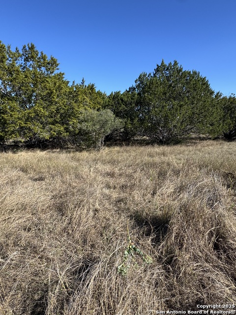 Listing photo id 2 for 725 Private Road 1514