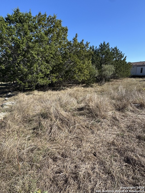 Listing photo id 3 for 725 Private Road 1514