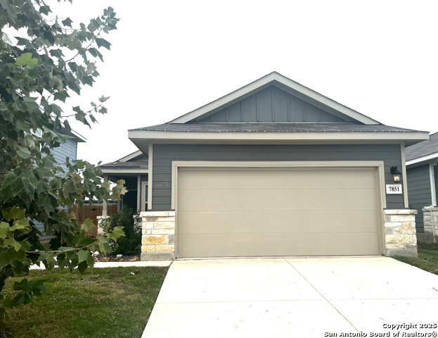 Details for 7851 Abbey Pl, San Antonio, TX 78218