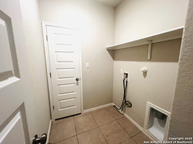 Image 8 of 16 For 7851 Abbey Pl