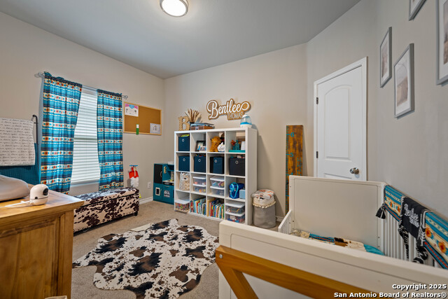 Listing photo id 10 for 760 Crestview