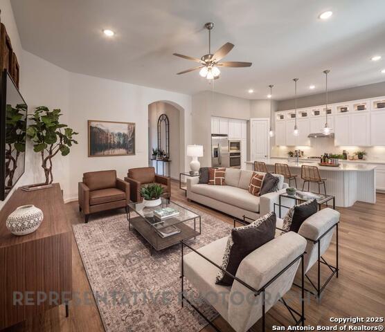 Listing photo id 1 for 11730 Hackford