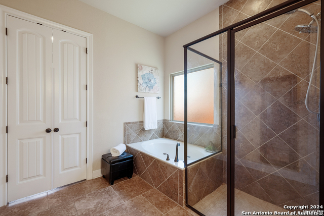 Image 14 of 24 For 24503 Merlot