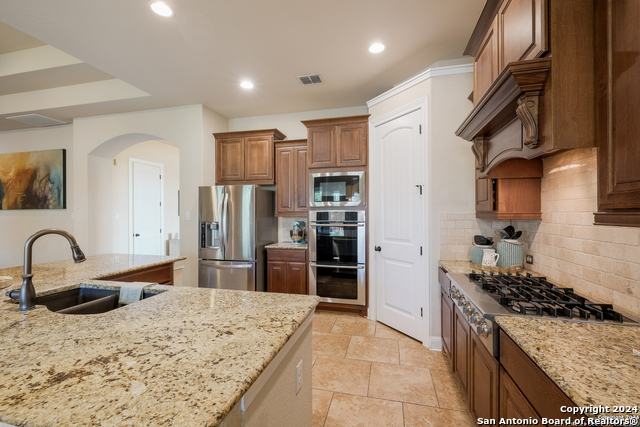 Image 8 of 24 For 24503 Merlot