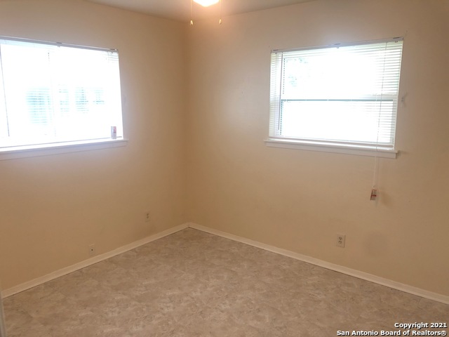 Image 10 of 20 For 626 Aviation Ave