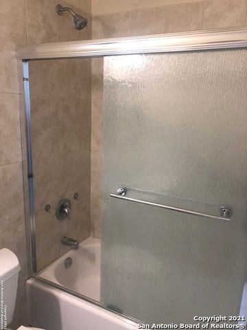 Image 18 of 20 For 626 Aviation Ave