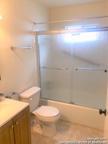 Image 8 of 20 For 626 Aviation Ave