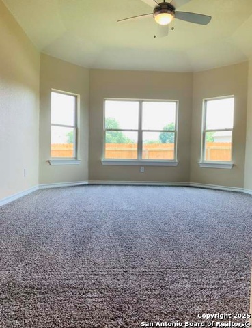 Image 3 of 4 For 8514 Kallison Arbor