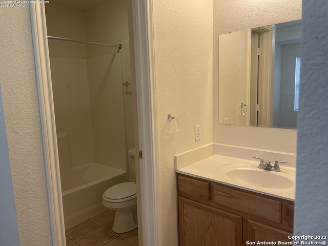 Image 5 of 9 For 5108 Anacacho St