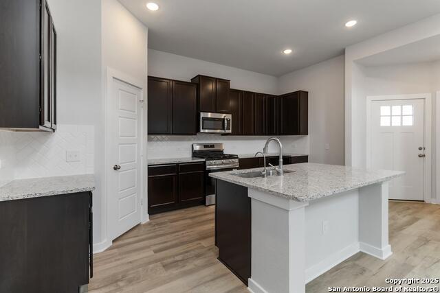 Image 8 of 30 For 190 Ashley Loop