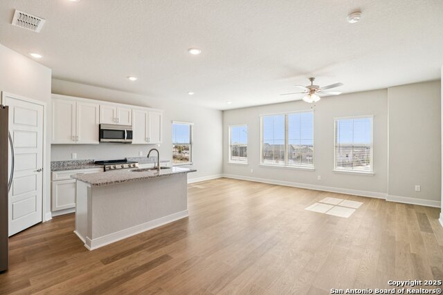 Image 8 of 17 For 7114 Magnolia Creek 1