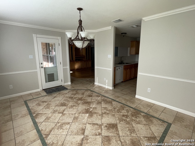 Image 8 of 40 For 1607 Sunspur Rd