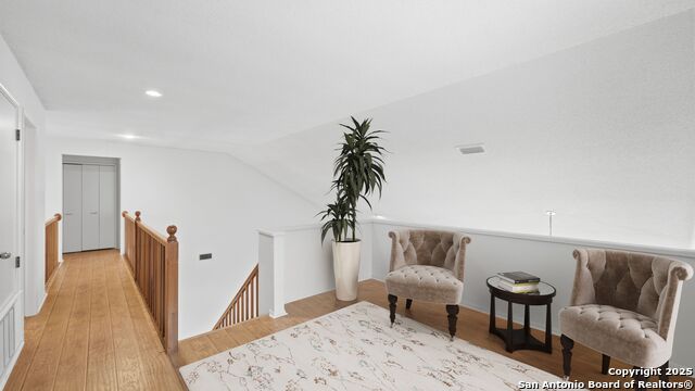 Image 17 of 34 For 8603 Collingwood