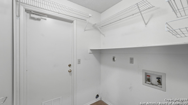 Image 34 of 34 For 8603 Collingwood