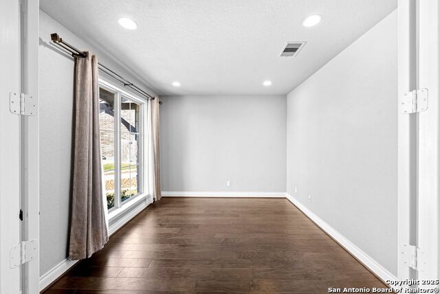 Listing photo id 13 for 108 Turtle Creek