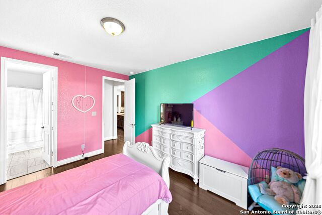 Listing photo id 24 for 108 Turtle Creek