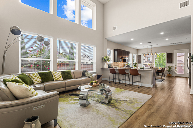 Details for 12402 Mineshaft, San Antonio, TX 78254