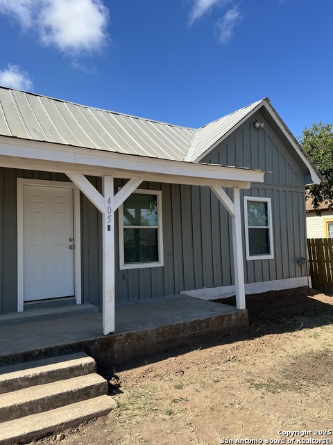Details for 405 Sabinal W A, Uvalde, TX 78801