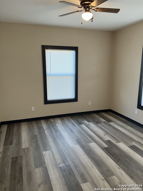 Image 15 of 22 For 405 Sabinal W A