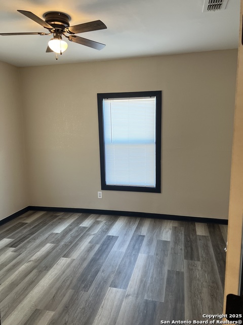 Image 18 of 22 For 405 Sabinal W A