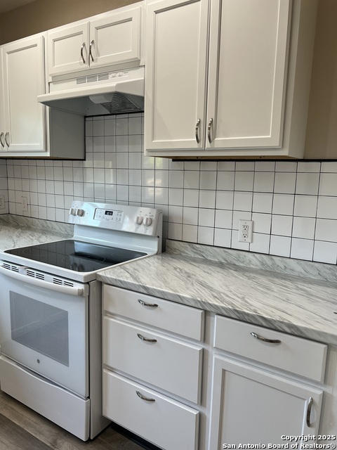 Image 6 of 22 For 405 Sabinal W A