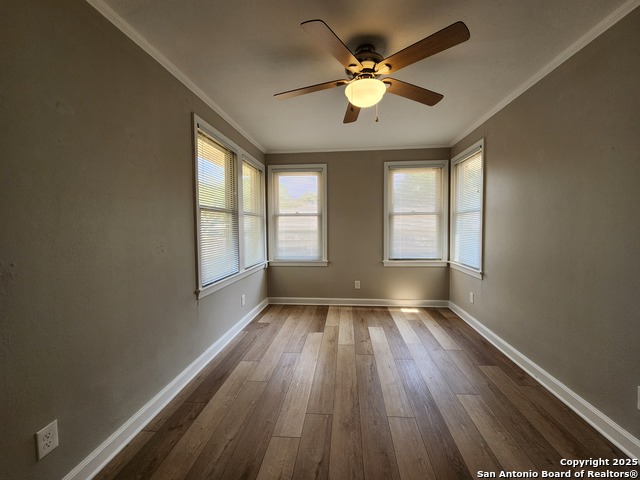 Image 27 of 39 For 564 Laurel Ln