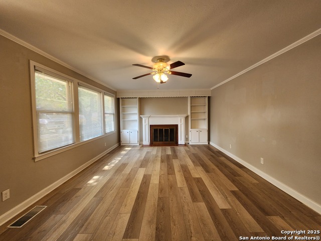 Image 3 of 39 For 564 Laurel Ln