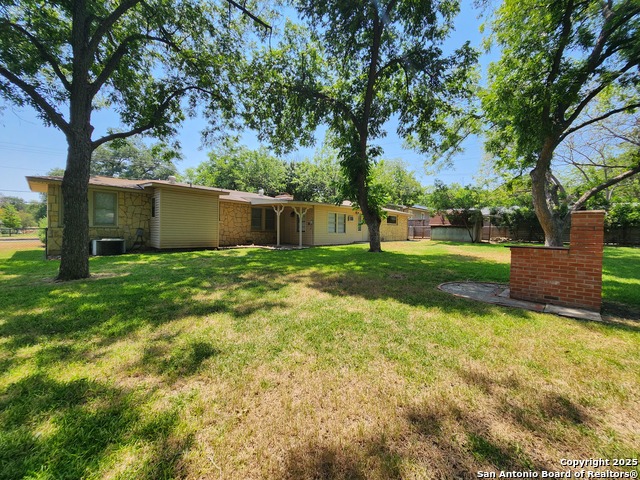 Image 33 of 39 For 564 Laurel Ln