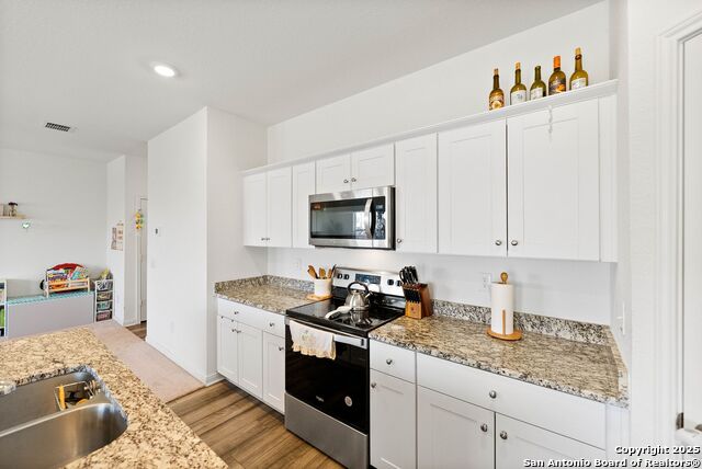 Image 5 of 30 For 14407 Elkhorn