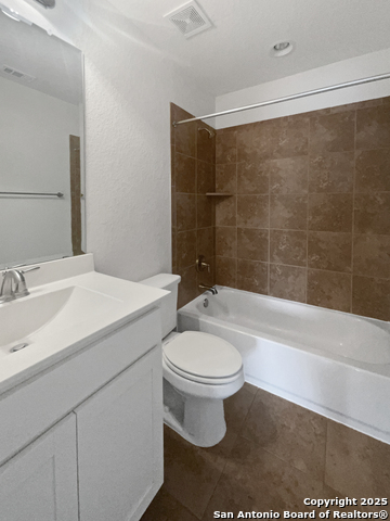 Image 23 of 34 For 16514 Sierra Linda