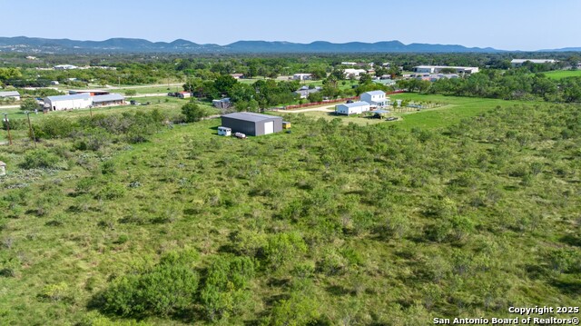 Listing photo id 5 for 299 River View Drive