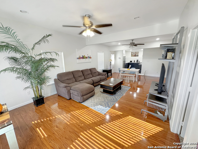 Image 12 of 39 For 723 Paso Hondo